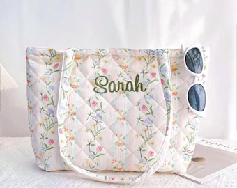Borsa tote floreale personalizzata, borsa da spiaggia ricamata, borsa trapuntata, sacchetti regalo per damigelle d'onore, regalo per lei, sacchetto per addio al nubilato, proposta per damigella d'onore