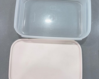 Tupperware 8.5 Cup 2L Rectangular Food Storage Container Pink Lid 1608-2 USA