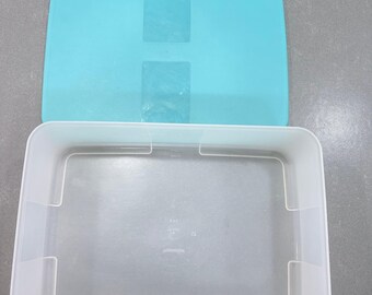 VNTG 11x7 Tupperware Storage Container Clear Frosted Base Turquoise  Lid