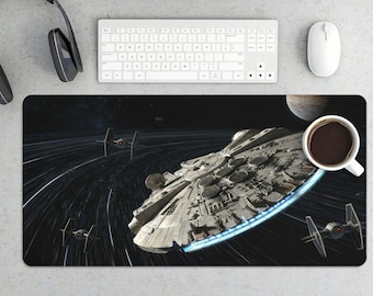 Tapis de bureau Star Wars - Faucon Millenium dans l'hyperespace, grand tapis de souris de jeu, TIE Fighters Chase, tapis de souris étendu Sci-Fi