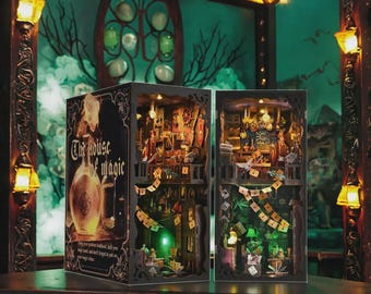 Book Nook DIY Kit House of Magic Wizardry School Miniature Bookshelf Insert LED