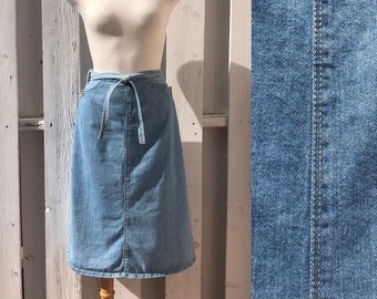 ripped jean skirt 1970s