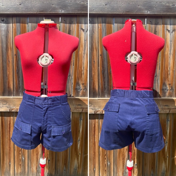 vintage 70s navy blue utility shorts MEC Mountain Equipment Coop Hiking shorts cargo shorts safari Gorpcore
