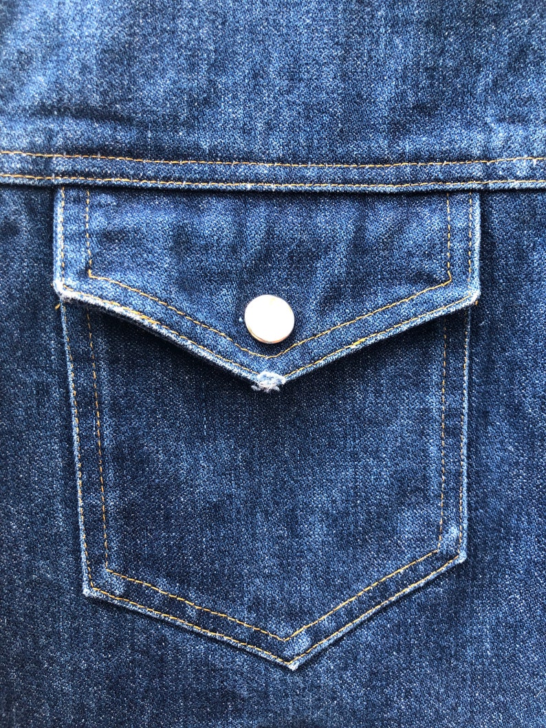 vintage denim jacket snap front cowgirl cowboy western unisex size medium size large 1950s 1960s rockabilly jean jacket workwear