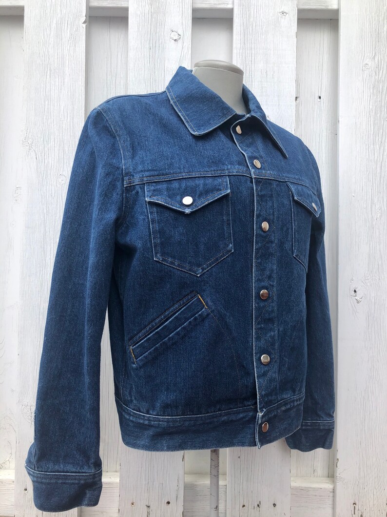 vintage denim jacket snap front cowgirl cowboy western unisex size medium size large 1950s 1960s rockabilly jean jacket workwear