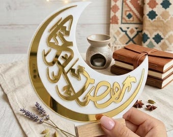 Elegante Halbmond-Ramadan-Kareem-Dekoration, goldfarbenes Spiegelacryl, freistehend, Eid-Mubarak-Dekoration, kleines Tischdekorationsstück
