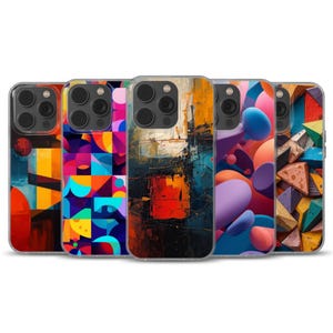 Op de afbeelding: Een verzameling van vijf telefoonhoesjes met kleurrijke abstracte kunstontwerpen. De hoesjes hebben verschillende patronen, waaronder geometrische vormen, penseelstreken en 3D-vormen. De kleurenpaletten variëren van levendig tot gedempt, wat een diverse esthetiek biedt.