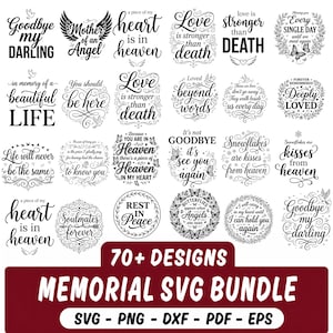 Könnte beinhalten: Eine digitale Sammlung von über 70 schwarz-weißen Gedenkdesigns mit Kalligrafie und Illustrationen von Schmetterlingen, Flügeln und Blumenkränzen. Der Text enthält Phrasen wie Goodbye my darling, Love is stronger than death und Rest in Peace. Das untere Banner zeigt 70+ DESIGNS MEMORIAL SVG BUNDLE SVG - PNG - DXF - PDF - EPS.