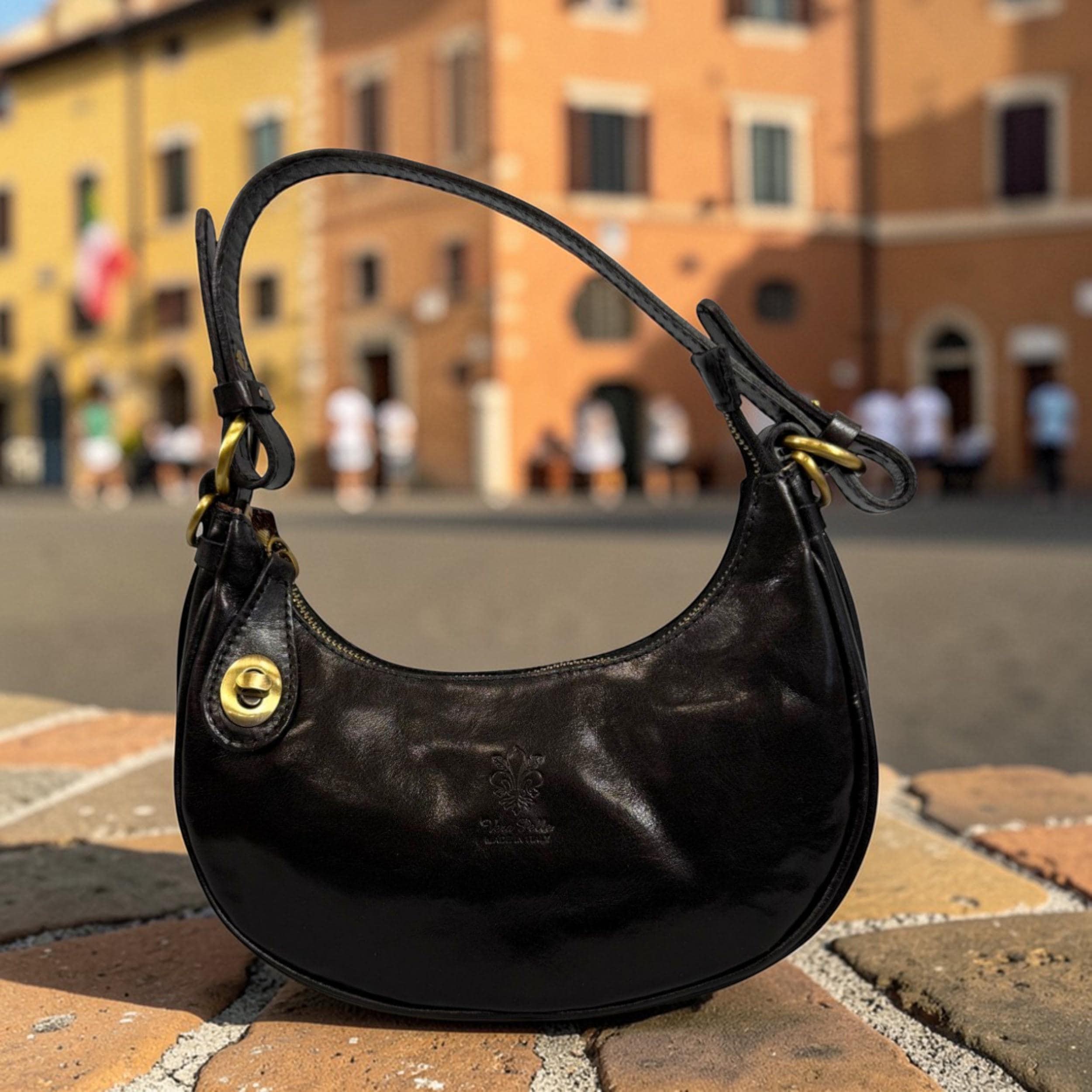 バッグ COACH halfmoon shoulderbag leather black Half Moon Coach Bag - Etsy