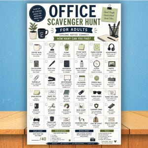 Puede incluir: Una hoja de papel blanca titulada Office Scavenger Hunt for Adults con una cuadrícula de cuarenta elementos para encontrar, incluyendo una taza, calculadora, grapadora y tijeras. Cada elemento tiene una casilla de verificación, ilustración y texto.