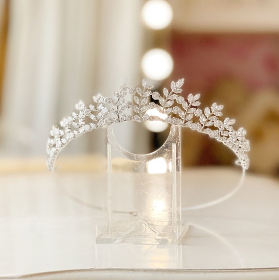 White gold tiara deals