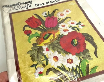 Vintage American Family Crafts Crewel KIT Retro Needlework Wall Hanging Yellow Summer Floral Poppies Tulips Daisies Red Pink Green 11x16"