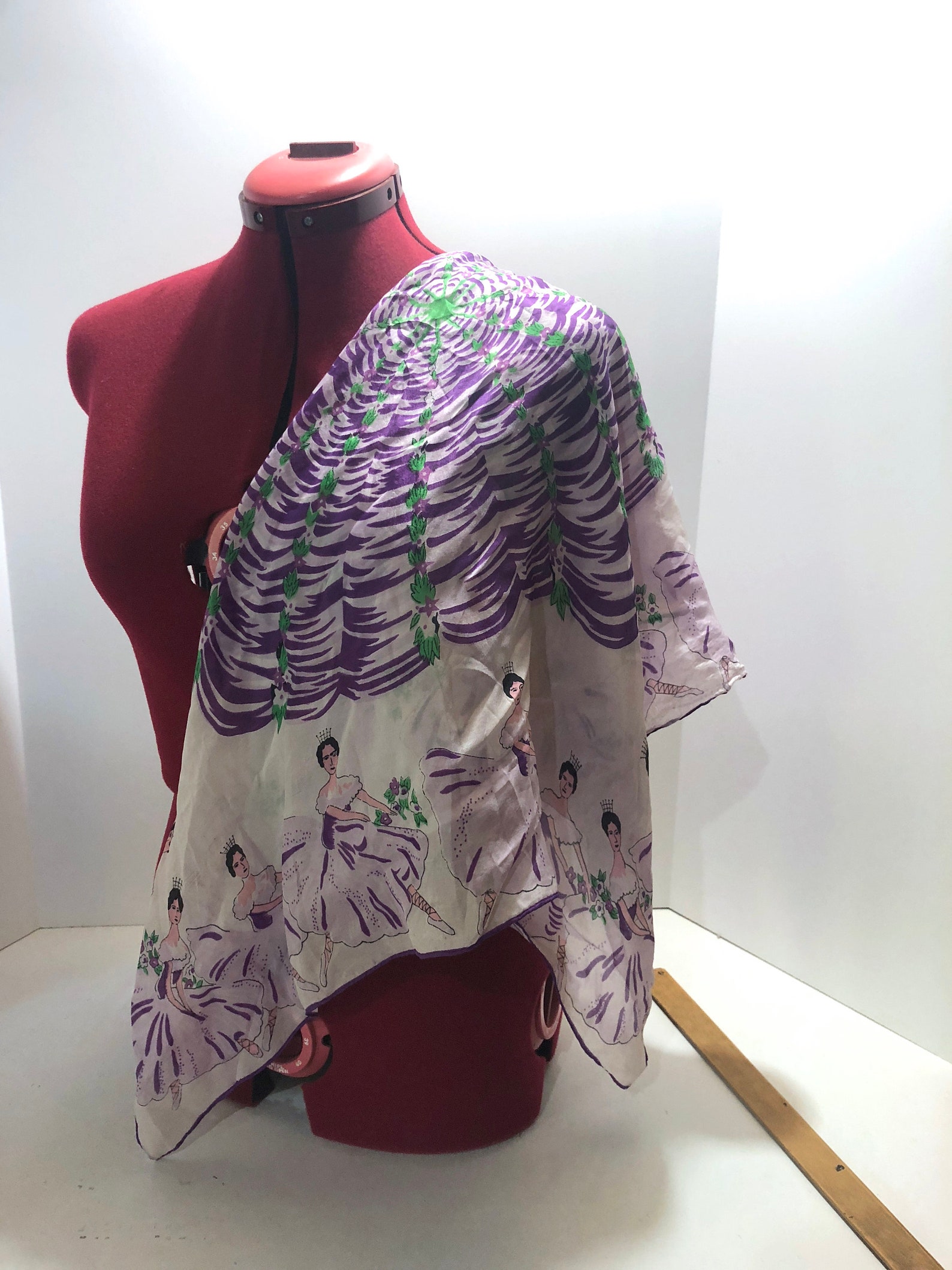 vintage large silk novelty scarf kitsch collectible ballet dancer girls dancing point shoes tutu waltz of the flowers purple lav