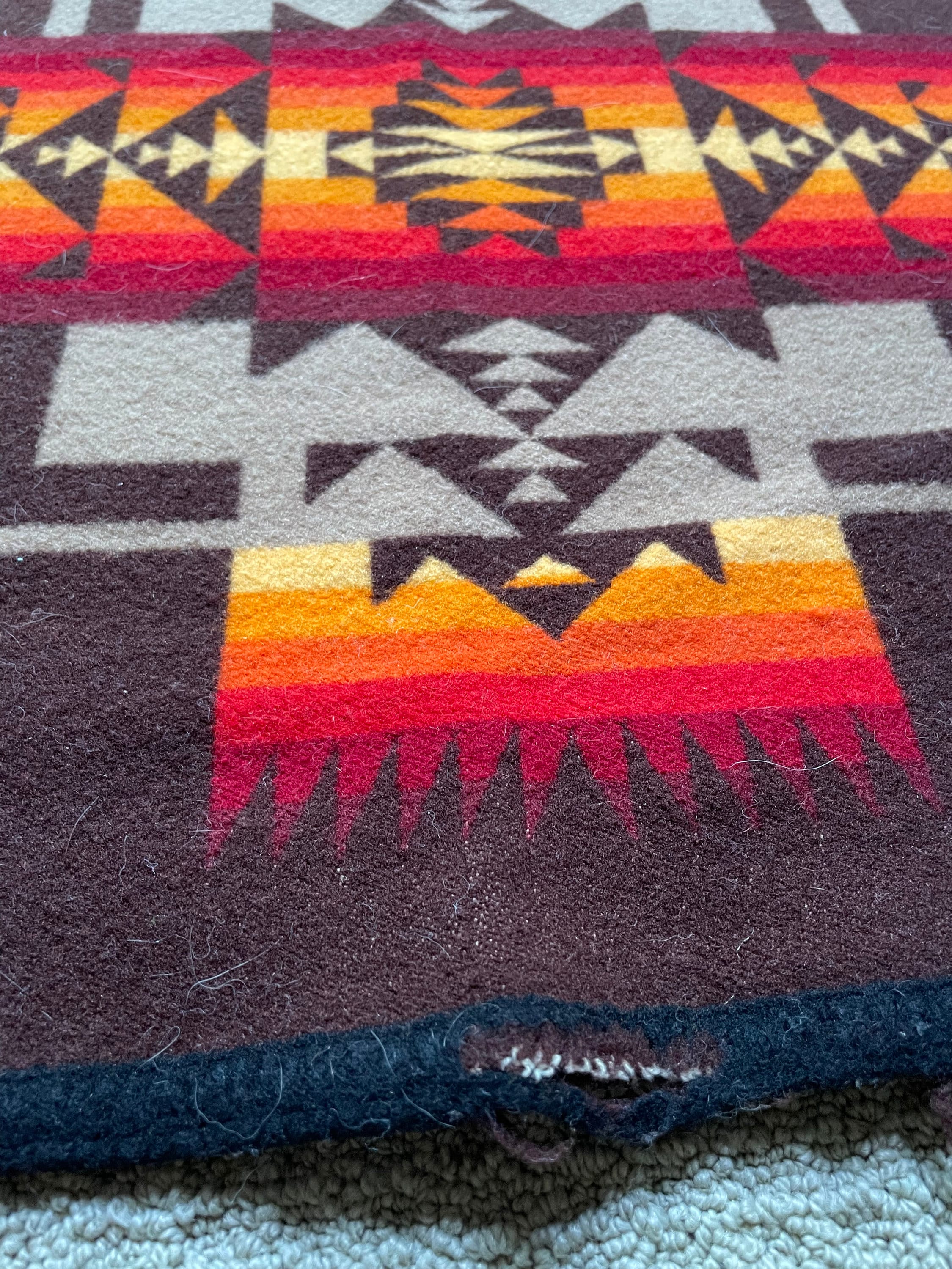Vintage Beaver State Pendleton Wool Blanket: Aztec Southwest