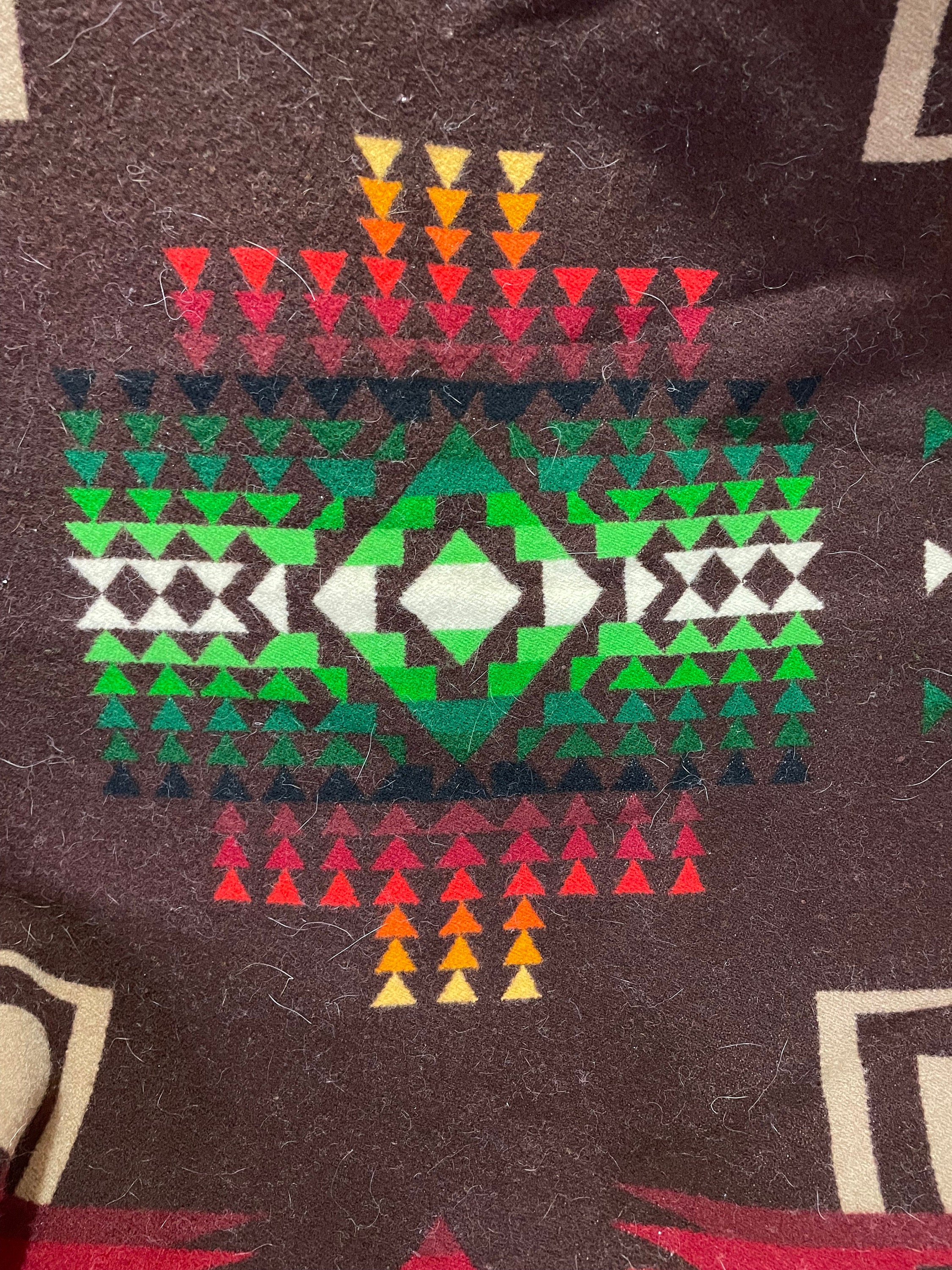 Vintage Beaver State Pendleton Wool Blanket: Aztec Southwest