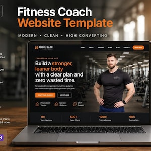 Può includere: Un portatile che mostra un modello di sito web per fitness coach con l'immagine di una persona in palestra. Lo schermo include il testo Build a stronger, leaner body. Uno shaker nero e un peso da 5 kg sono posizionati nelle vicinanze.