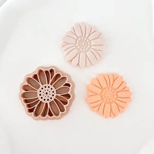 Polymer clay cutter - sun flower - fimo clay cutter - clay cutter - DIY earrings - jewelry tools - blossom cutter - Flower cutter - floral