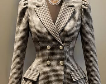 Blazer vintage pied-de-poule com peplum – Casaco de abotoamento duplo com modelagem ampulheta e mangas bufantes.