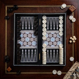 Lyxigt handgjort backgammon | Inlägg av pärlemor och kamelben | Spelbräde i trä