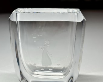 Vase vintage en verre gravé MCM Skruf Art
