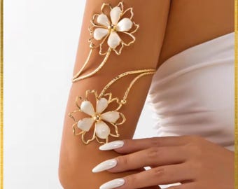 Flower Arm Bracele, Metal Hollow Flower Adjustable Bracele - Women Jewelry