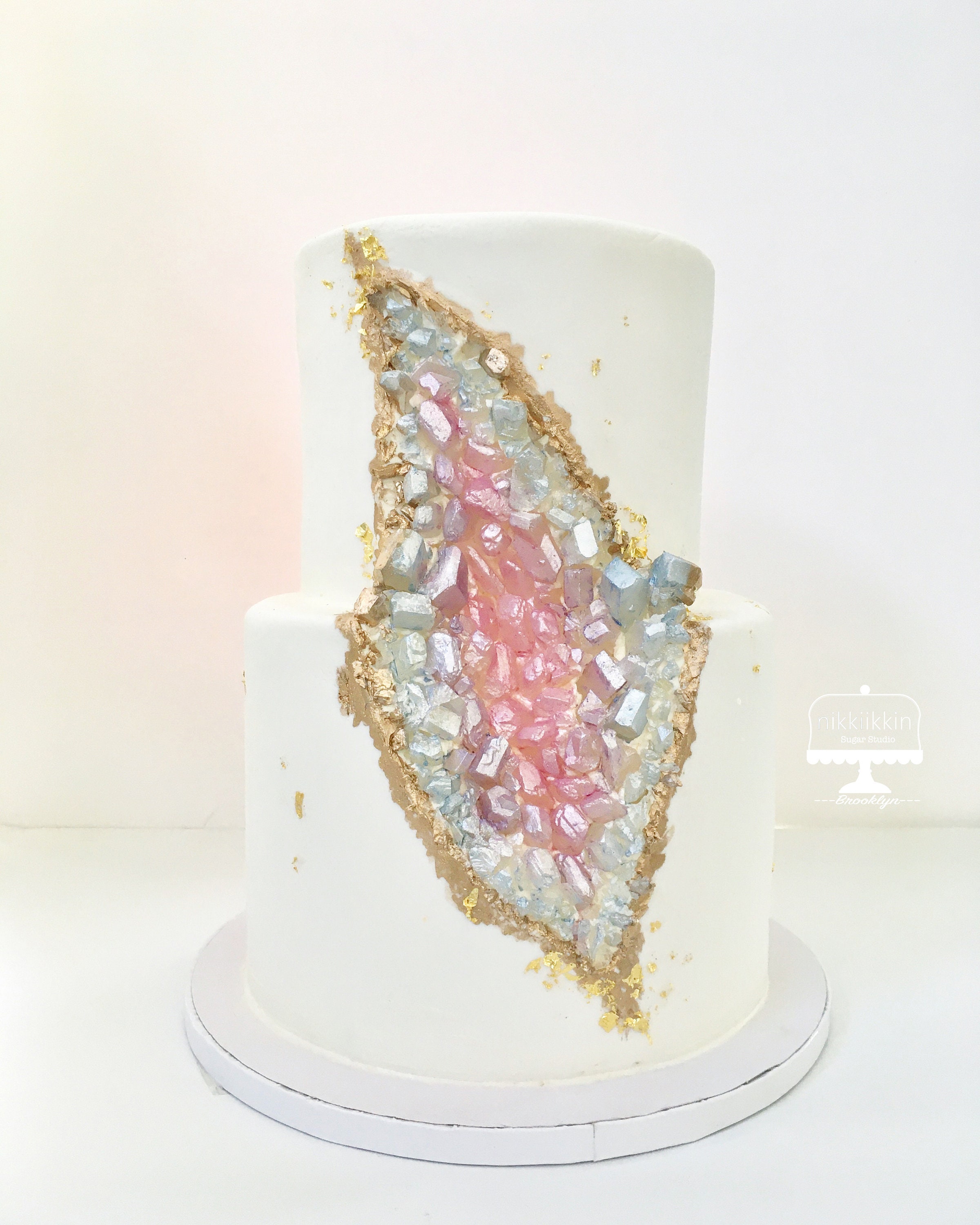 The Most Beautiful Crystal Cakes You Will Ever See