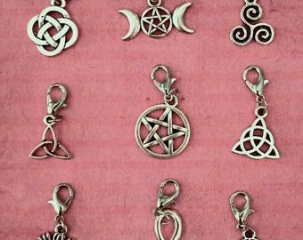 Wicca Celtic Knot Charm with Clasp • Bracelet Zipper Planner Accessory