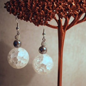 Crackled Quartz Orbit Earrings Smoky Pearls, Snow White Crackled Quartz Dangles, Silver Wire Beads image 3