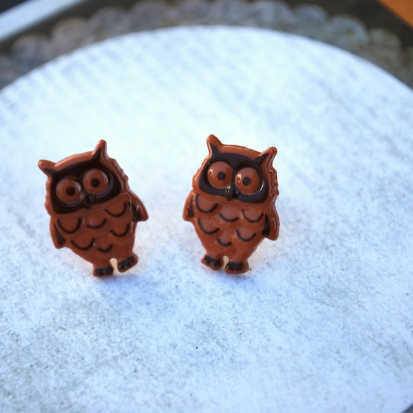 Owl Earrings -- Owl Studs, Brown Owl Earrings, Hoot Hoot, Owl