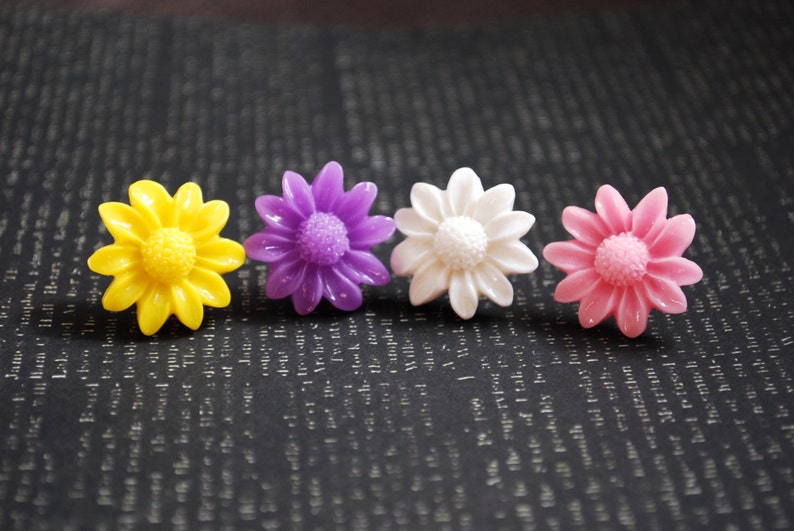 Daisy Earrings Daisy Studs, Flower Studs, Flower Earrings, Pick Your Favorite Color Pair image 1