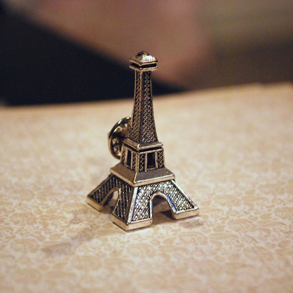 Eiffel Tower Pin -- Je T'aime Paris, Silver Eiffel Tower Pin/Brooch