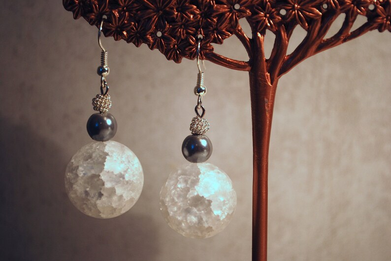 Crackled Quartz Orbit Earrings Smoky Pearls, Snow White Crackled Quartz Dangles, Silver Wire Beads image 2