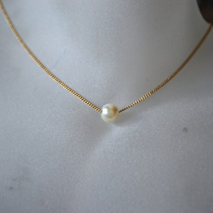 Pearl Necklace -- Gold, Delicate Pearl and Chain