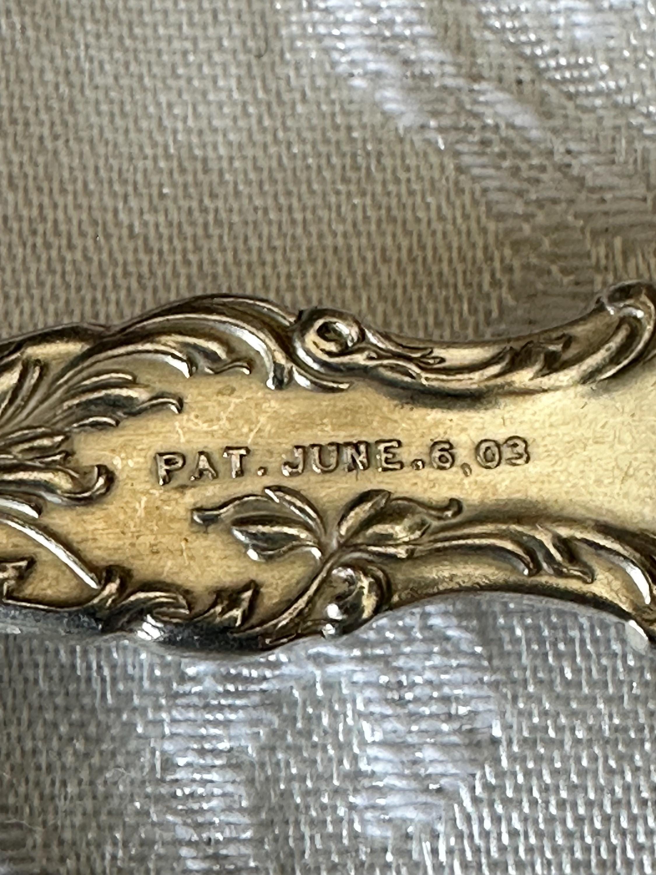 1835 R Wallace Floral Triple Silverplate 52-piece Flatware Set