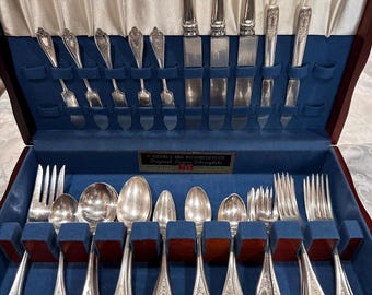 1847 Rogers Bros. Old Colony Silverplate Flatware Set, Floral Pattern, Original Box