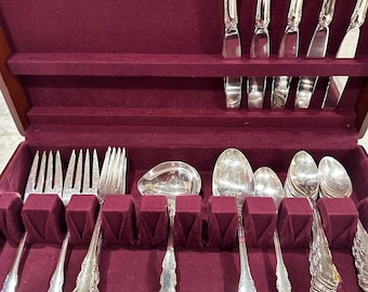 Reed and Barton Dresden Rose Silverplate Flatware Starter Set with Chest