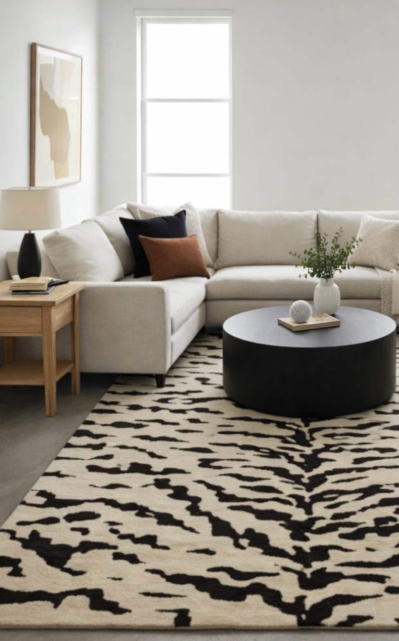 handmade tufted rug close texture black white