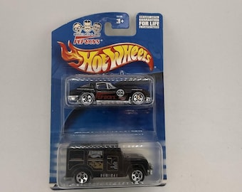 Hot Wheels Pep Boys 2000 Diecast Car & Armored Van 1:64 Scale Collector Set