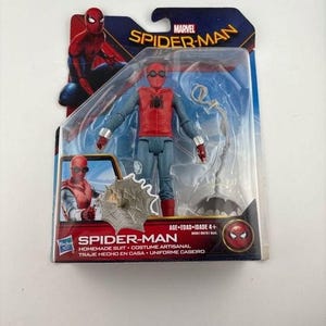 Hasbro Marvel Spider-Man 6-Inch Action Figure, Homemade Suit, Collector's Item image 1
