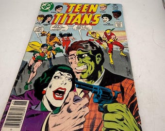 Teen Titans #48 Comic - Two-Face Bronze Age DC, 1977