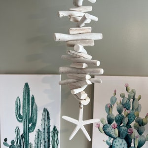 Coastal White Driftwood Garland Stand, Coastal White Home Decoration, Beach Theme Beach House Decor