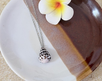 Real Natural Black and White Hebrew Cone Shell Hawaiian Necklace, Waterproof Jewelry