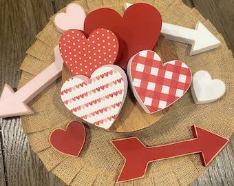 7 Inch Wood Arrows: Valentine's Day Tiered Tray Decor