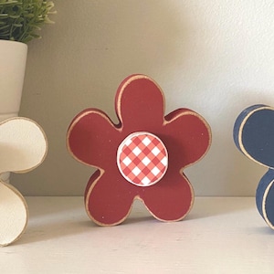 Flowers, summer decor, patriotic decor, 4th of July decor, shelf sitters, tier tray summer, wood decor, farmhouse , fun summer decor,