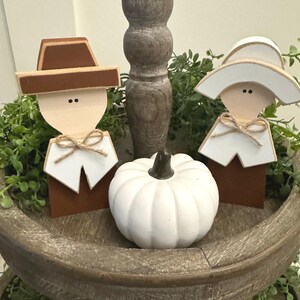 Wood Pilgrim Thanksgiving Decor: Farmhouse Tiered Tray Shelf Decor - Etsy