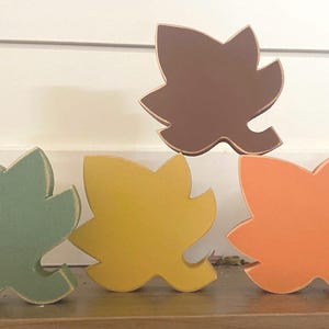 Small Wood Fall Leaves: Tier Tray Thanksgiving Decor