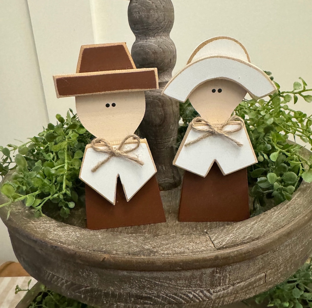 Wood Pilgrim Thanksgiving Decor: Farmhouse Tiered Tray Shelf Decor - Etsy