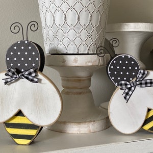 Wood bumble bee, summer tier tray decor, farmhouse decor,