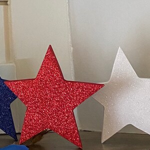 Glitter Wood Stars: Patriotic 4th of July Decor, Set of 3 bild 3