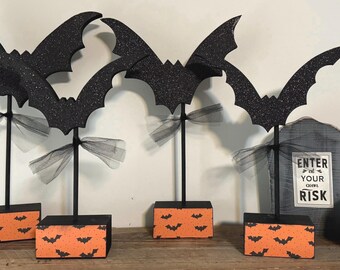 Glittered Wooden Halloween Bats: Spooky Holiday Decor